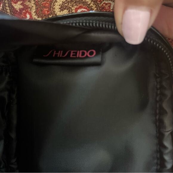 Shiseido Small Black Cosmetic  Zip Around Pouch NWOT - Picture 2 of 4
